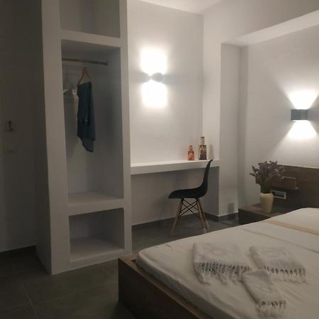 Enalion-Tinos Panzió Kültér fotó