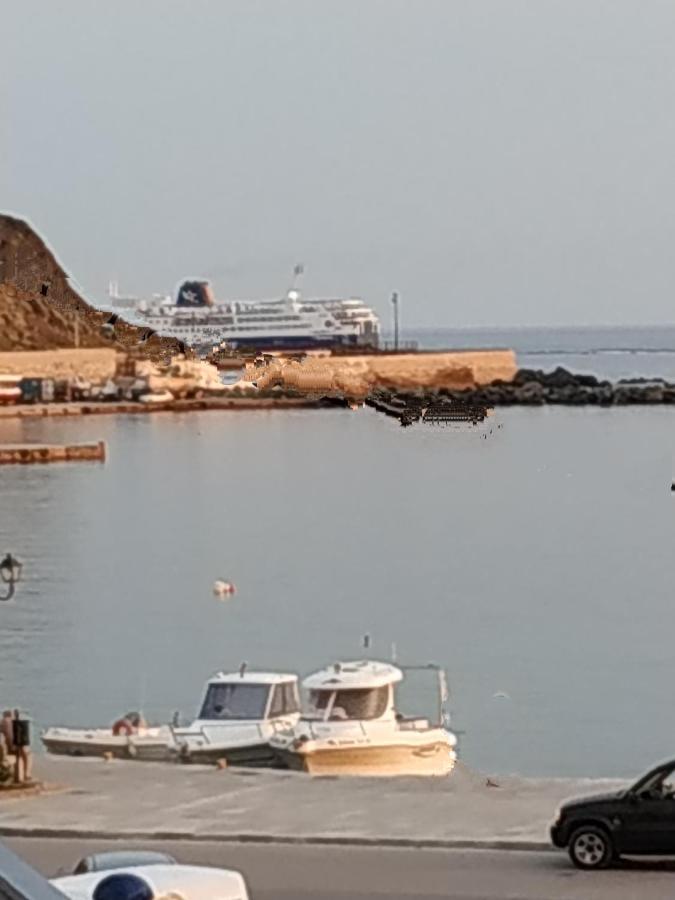 Enalion-Tinos Panzió Kültér fotó