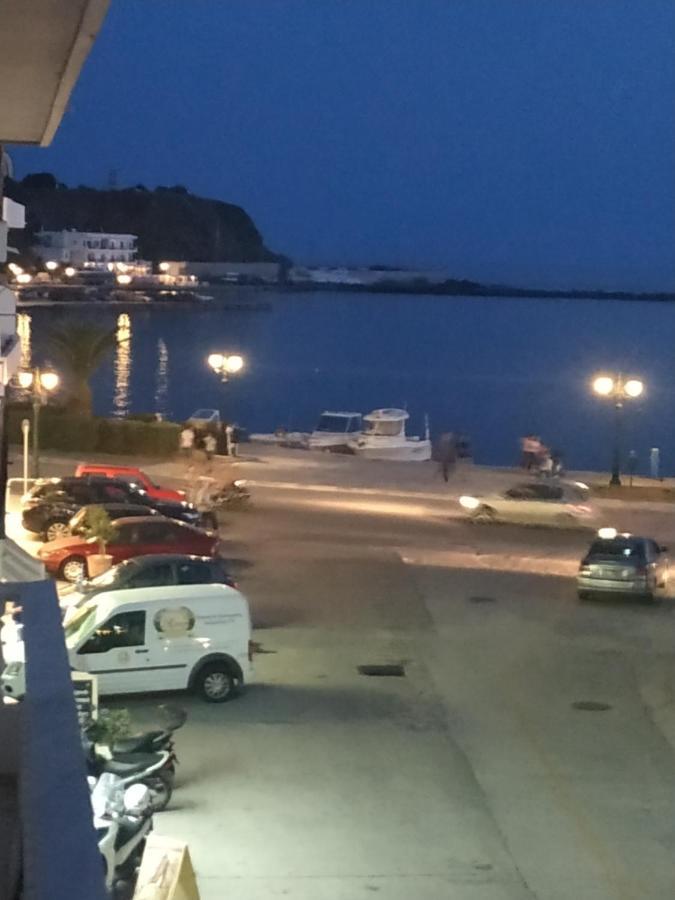 Enalion-Tinos Panzió Kültér fotó