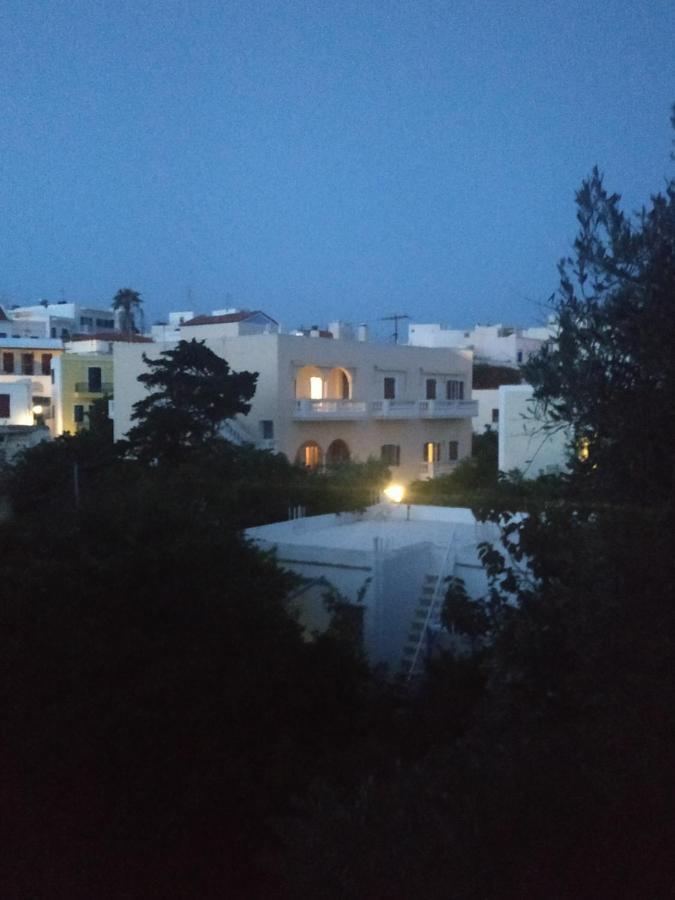 Enalion-Tinos Panzió Kültér fotó